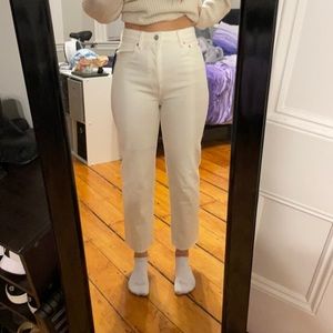 Gap white curvy cheeky straight denim jeans